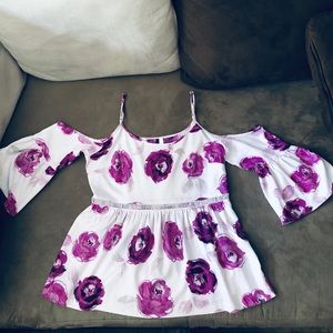 Kensie Tops - Kenzie Floral Cold Shoulder Blouse Kensie Tops - Kenzie Floral Cold Shoulder Blouse